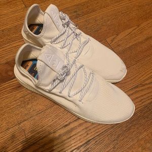 Adidas Pharrell Williams Tennis Hu Primeknit